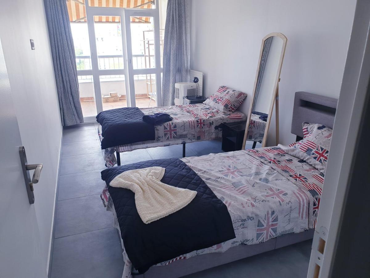 Big Flat Sea Vieuw 95 M2 5 Rooms Near Airport 5 Min Train 3 Min And Tram On Site, Beach 7 Min, 2 Showers And 2 Toilets , Neuf Grand Appartement 95 M2 5 Chambres Proche Aeroport 5 Min Train 3 Min Et Tramway Sur Place, Plage 7 Min 2 Douches Et 2 Wc Vue Nice Eksteriør bilde