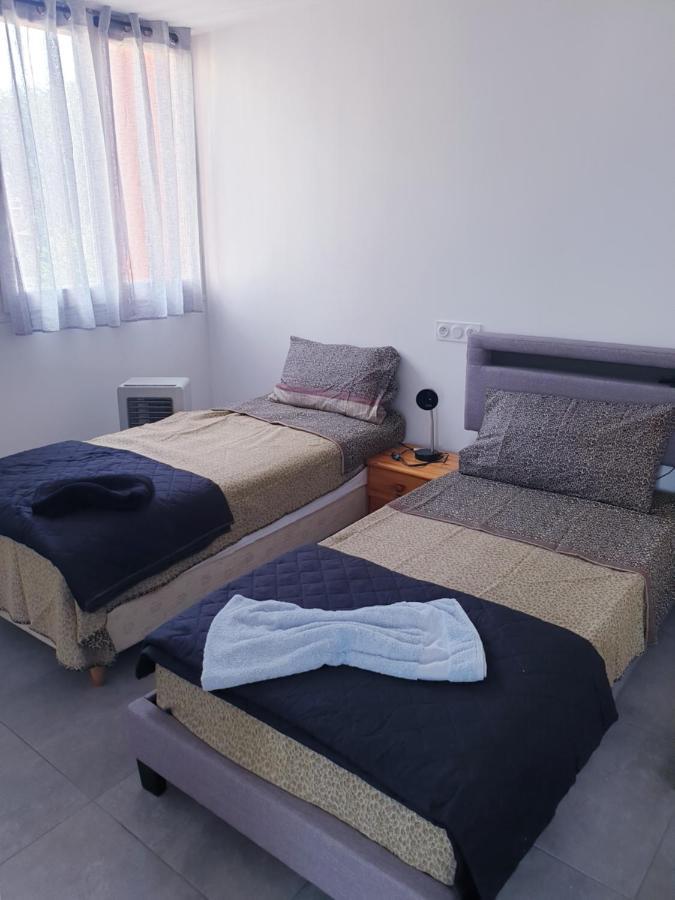 Big Flat Sea Vieuw 95 M2 5 Rooms Near Airport 5 Min Train 3 Min And Tram On Site, Beach 7 Min, 2 Showers And 2 Toilets , Neuf Grand Appartement 95 M2 5 Chambres Proche Aeroport 5 Min Train 3 Min Et Tramway Sur Place, Plage 7 Min 2 Douches Et 2 Wc Vue Nice Eksteriør bilde