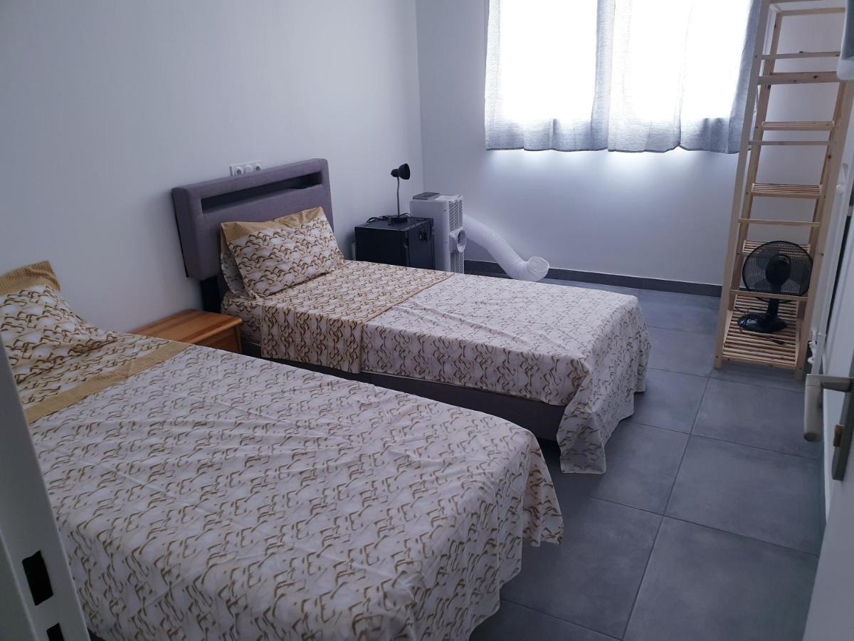 Big Flat Sea Vieuw 95 M2 5 Rooms Near Airport 5 Min Train 3 Min And Tram On Site, Beach 7 Min, 2 Showers And 2 Toilets , Neuf Grand Appartement 95 M2 5 Chambres Proche Aeroport 5 Min Train 3 Min Et Tramway Sur Place, Plage 7 Min 2 Douches Et 2 Wc Vue Nice Eksteriør bilde