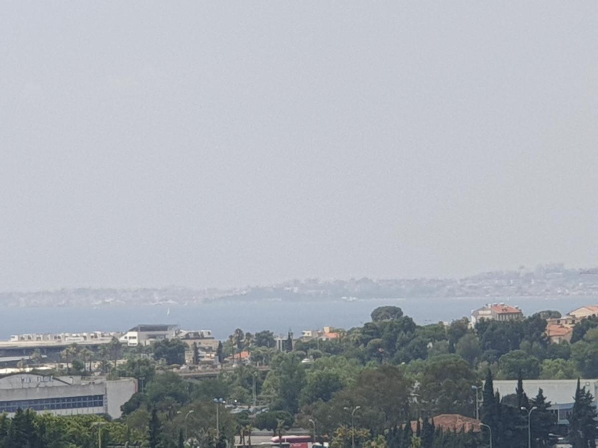 Big Flat Sea Vieuw 95 M2 5 Rooms Near Airport 5 Min Train 3 Min And Tram On Site, Beach 7 Min, 2 Showers And 2 Toilets , Neuf Grand Appartement 95 M2 5 Chambres Proche Aeroport 5 Min Train 3 Min Et Tramway Sur Place, Plage 7 Min 2 Douches Et 2 Wc Vue Nice Eksteriør bilde