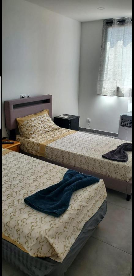 Big Flat Sea Vieuw 95 M2 5 Rooms Near Airport 5 Min Train 3 Min And Tram On Site, Beach 7 Min, 2 Showers And 2 Toilets , Neuf Grand Appartement 95 M2 5 Chambres Proche Aeroport 5 Min Train 3 Min Et Tramway Sur Place, Plage 7 Min 2 Douches Et 2 Wc Vue Nice Eksteriør bilde
